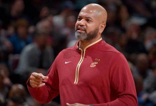 开云娱乐-骑士主帅遭赌狗死亡威胁 被要求透支先发追上盘口